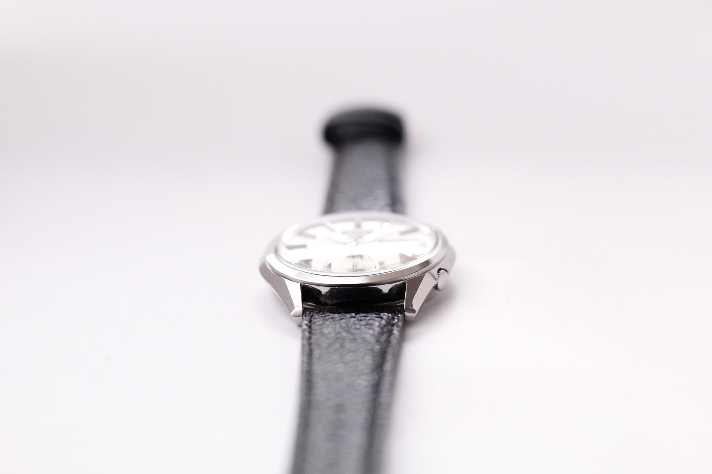 [Serviced] 1968 Seiko 5 Deluxe Silver Sunburst Dial Men's Wrist Watch