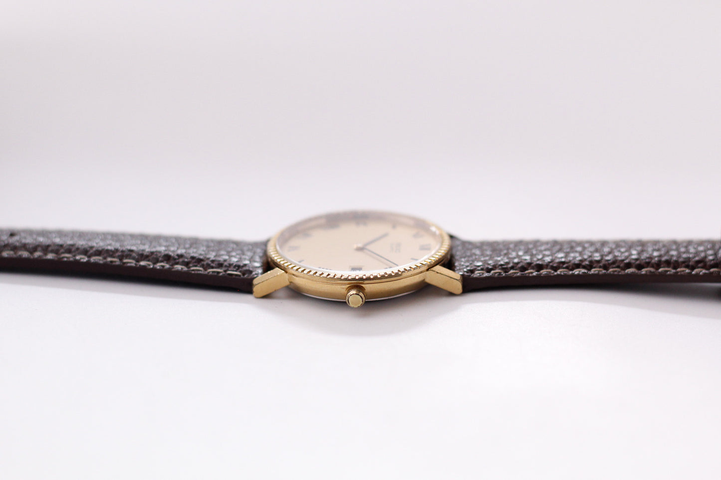 [Serviced] 1978 Seiko Quartz 'Golden Roman Dial Coinage Bezel' Men's Wrist-Watch