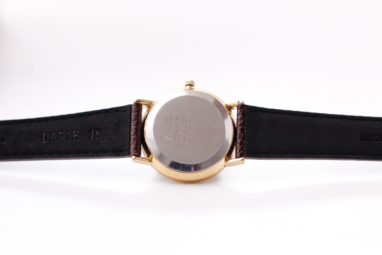 [Serviced] 1978 Seiko Quartz 'Golden Roman Dial Coinage Bezel' Men's Wrist-Watch