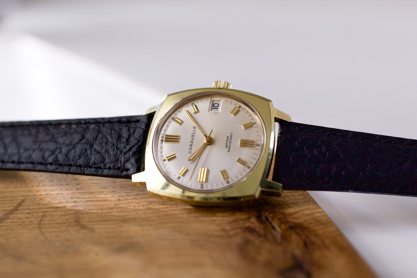 [Serviced] 1960s Caravelle Mechanical Silver Sunburst Dial Men's Wrist-Watch