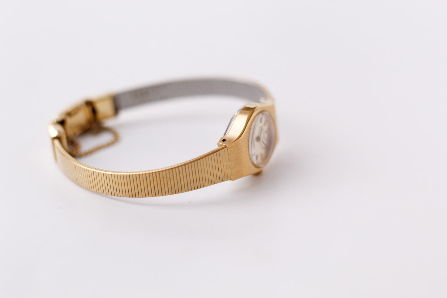 1994 Pulsar Quartz Brilliant Golden Sunburst Dial Ladies' Wrist-Watch