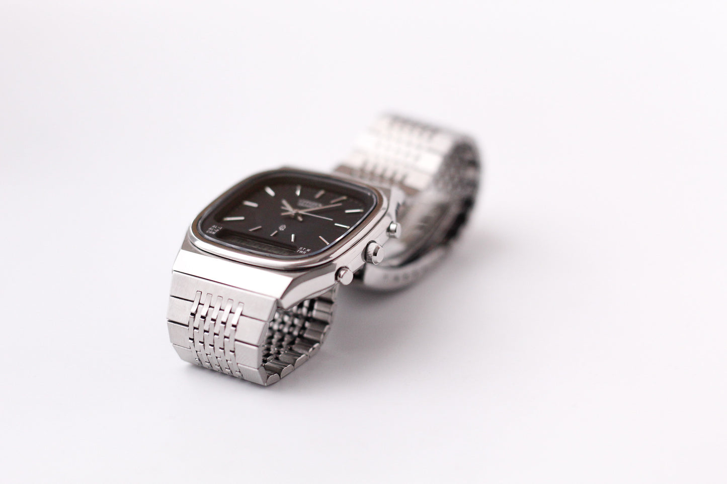 1987 Citizen Ana-Digi Matte Black Dial Men's Wrist-Watch
