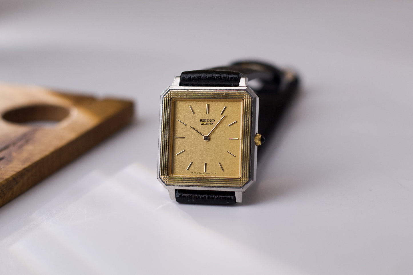 1979 Seiko Quartz Golden Washi Dial Two Tone Men's Wrist-Watch