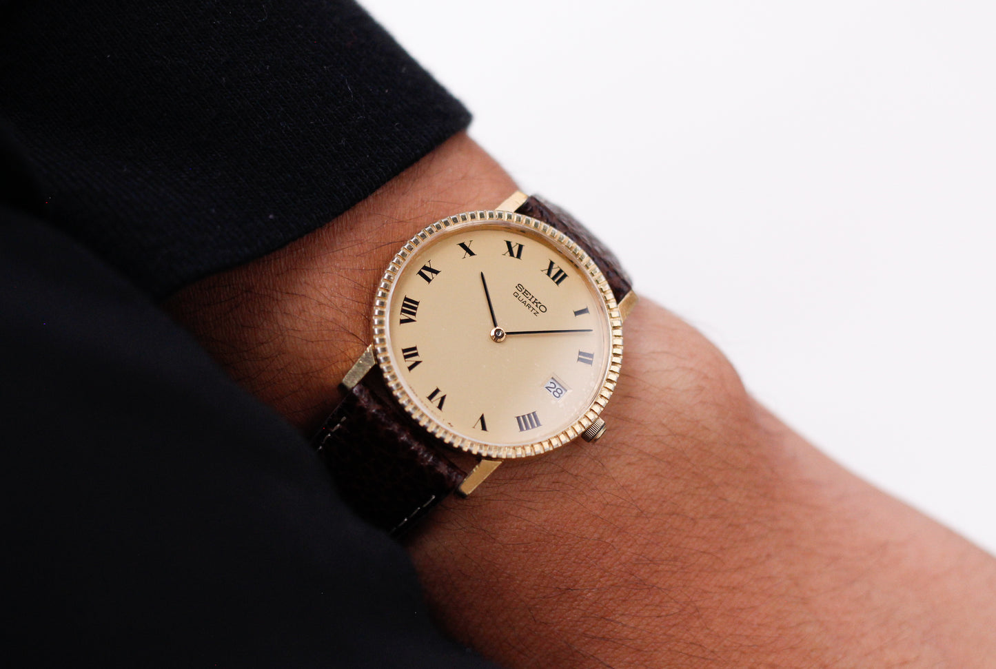 [Serviced] 1978 Seiko Quartz 'Golden Roman Dial Coinage Bezel' Men's Wrist-Watch
