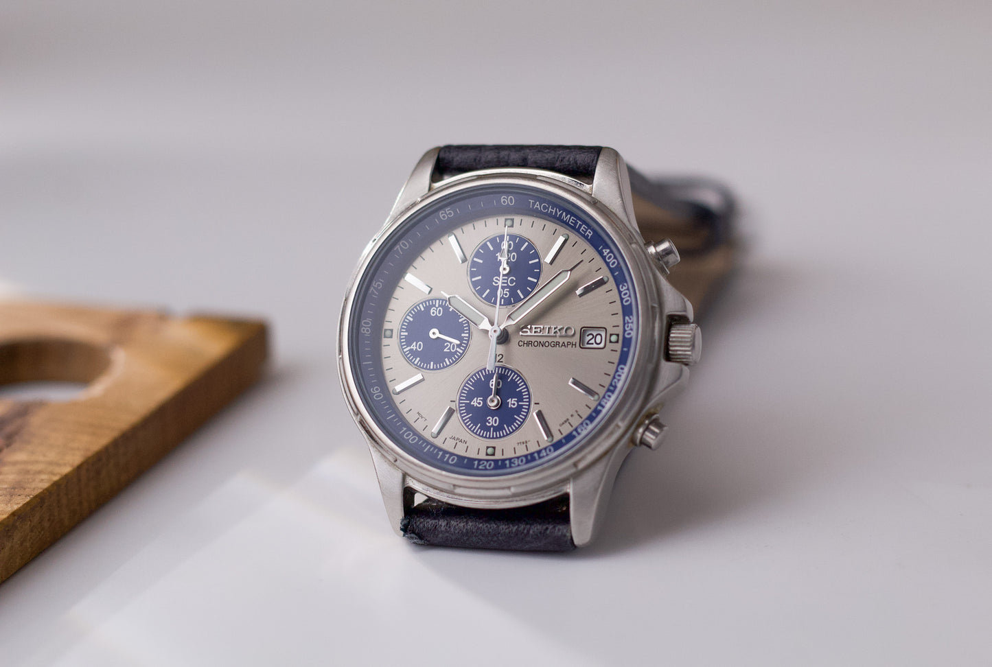 2003 Seiko Quartz Chronograph Gray Sunburst Dial Men's Wrist-Watch