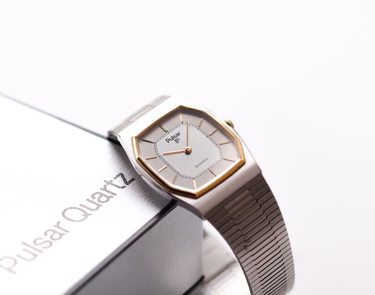 1992 Pulsar Quartz Straight Grain Gray Dial Two Tone Men's Wrist-Watch W/Box