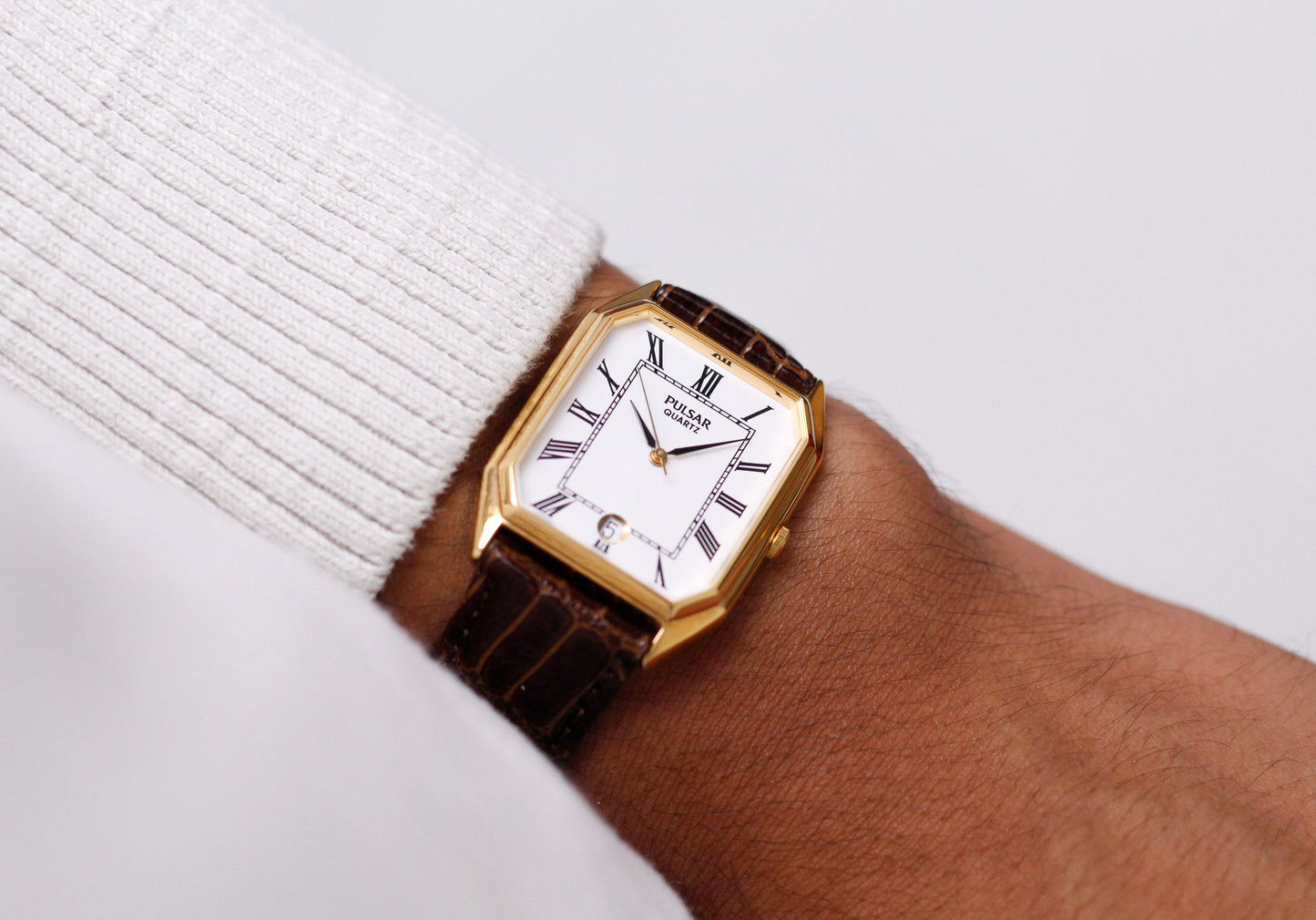 [Near Mint] 2004 Pulsar Quartz White Roman Dial Men's Wrist-Watch