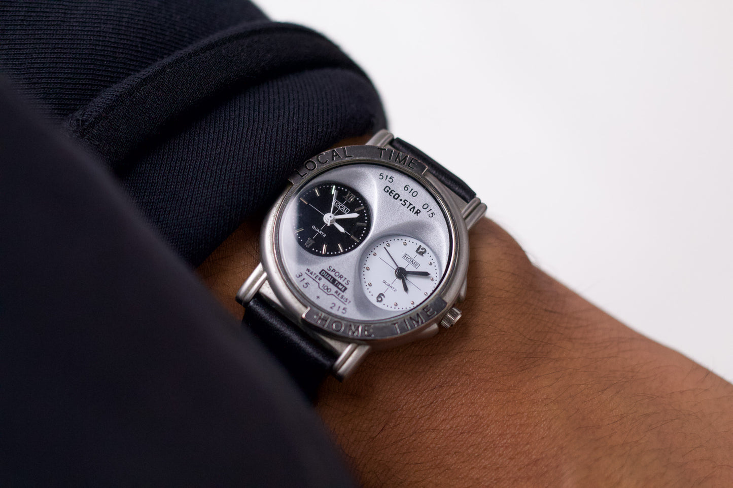 2000s Geo-Star Quartz Dual Time-Zone Panda Dial Men's Wrist-Watch