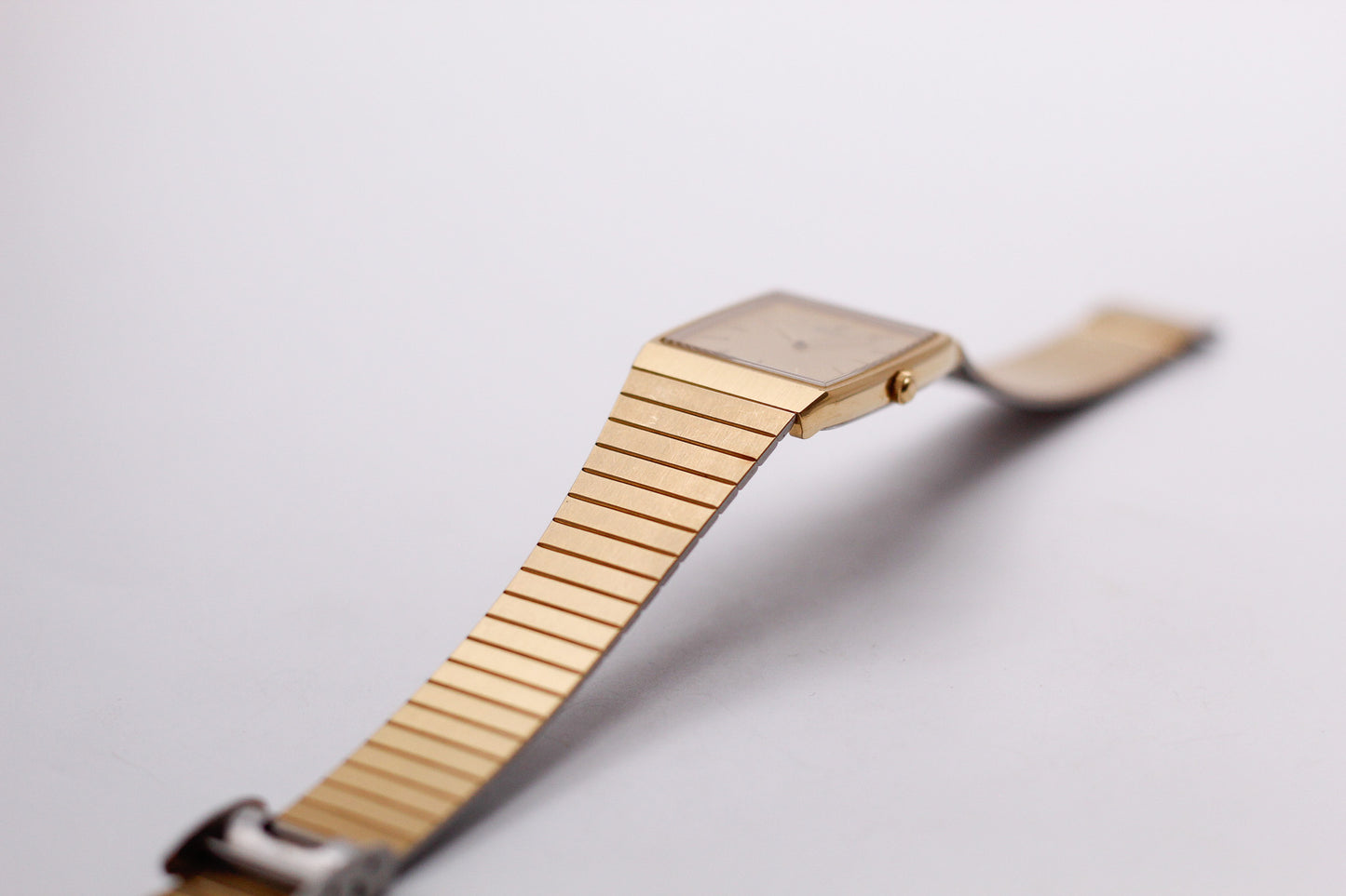 1984 Seiko Quartz Golden Tank Style Men's Wrist-Watch