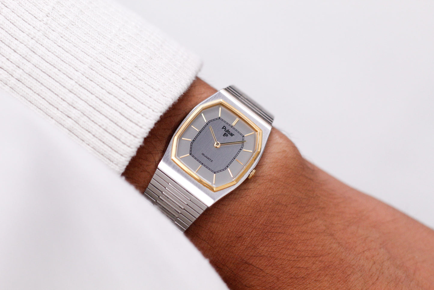 1992 Pulsar Quartz Straight Grain Gray Dial Two Tone Men's Wrist-Watch W/Box