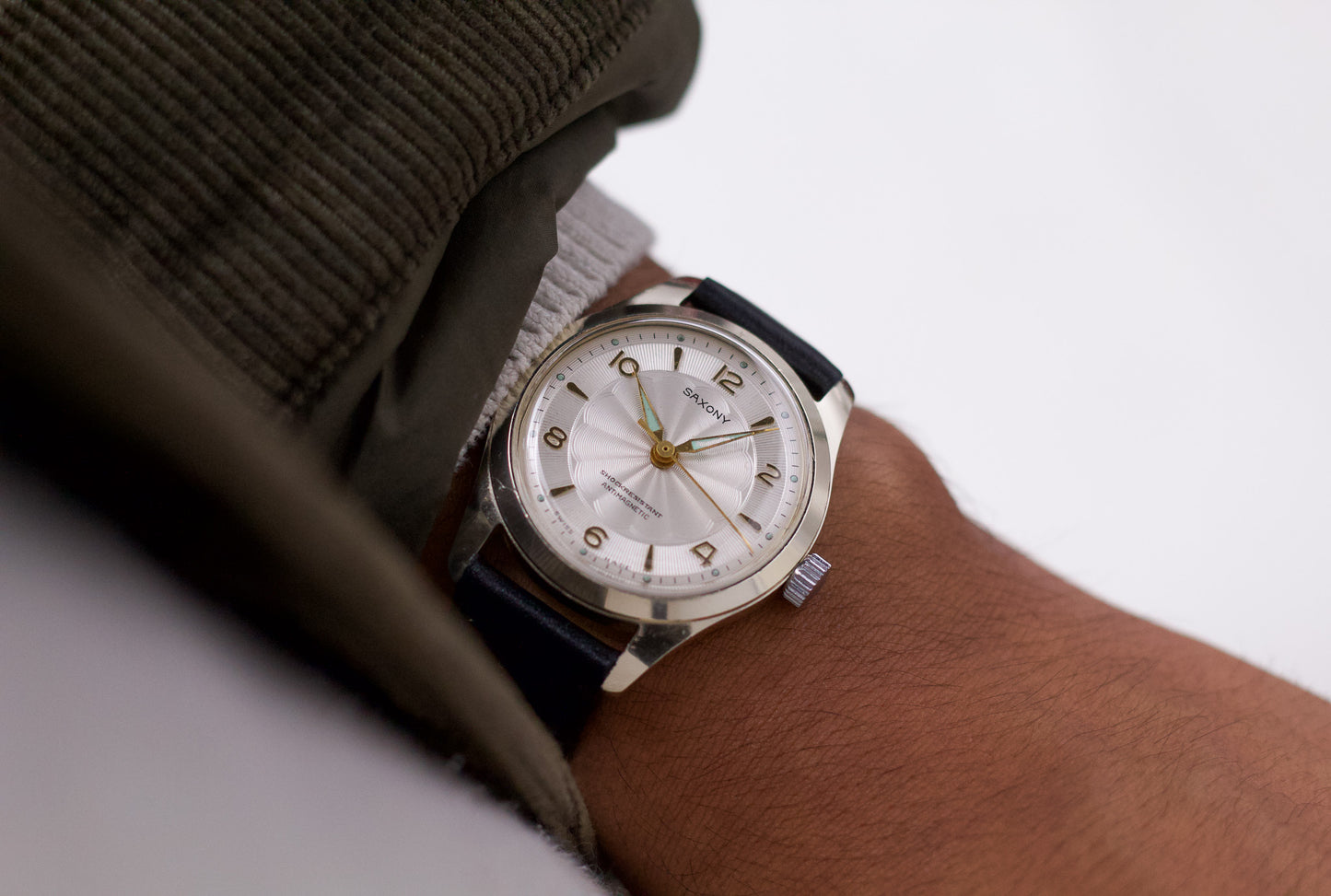 [Serviced] 1960s Saxony Mechanical Tri-Textured Dial Men's Wrist-Watch