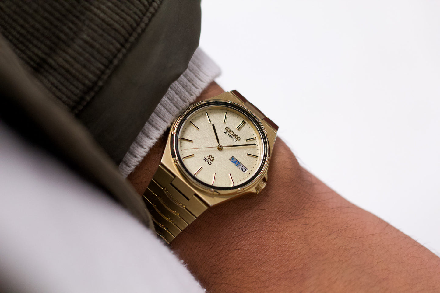 1984 Seiko SQ 100 Golden Frost Dial Men's Wrist-Watch W/Box