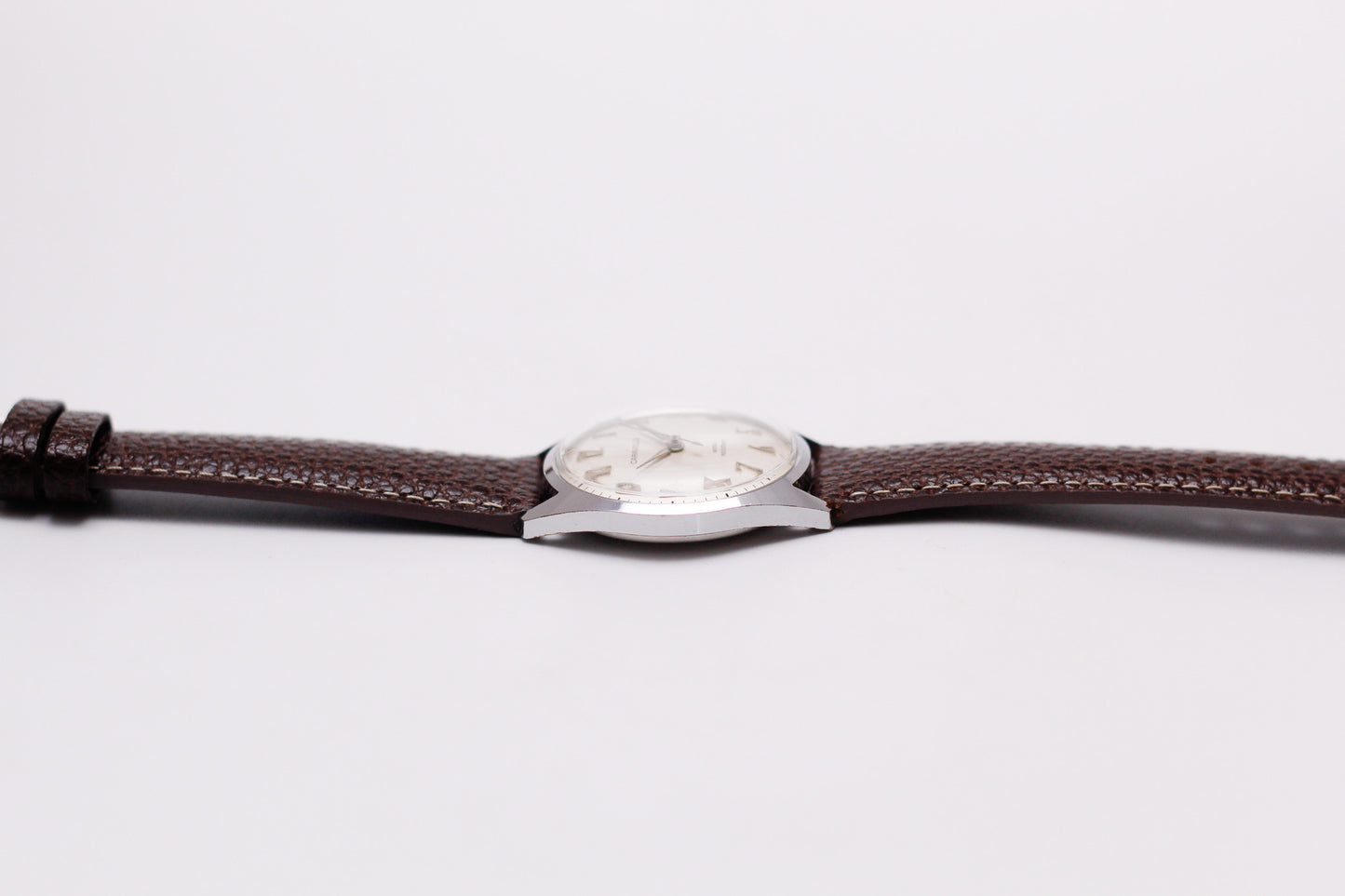 [Serviced] 1969 Caravelle Mechanical Mid-Century Cream White Dial Men's Wrist-Watch
