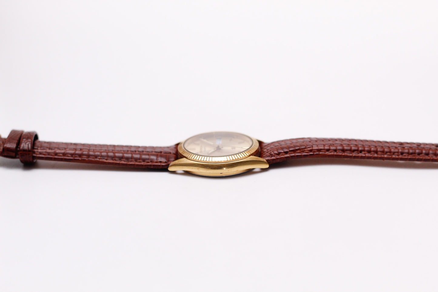 1985 Seiko SQ Quartz Brushed Golden Dial Fluted Bezel Men's Wrist-Watch