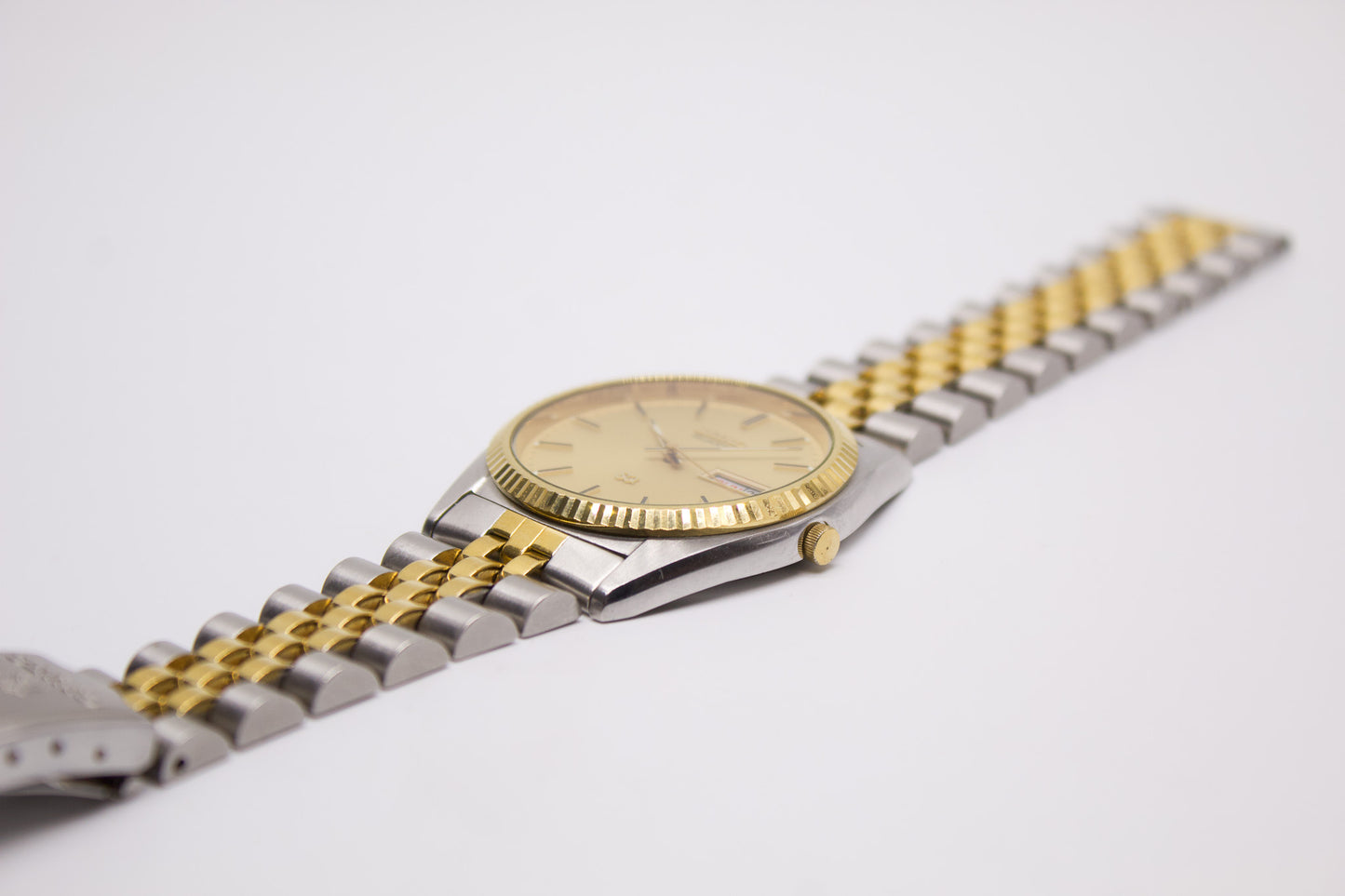 1989 Seiko SQ Baby Day-Date Men's Wrist-Watch
