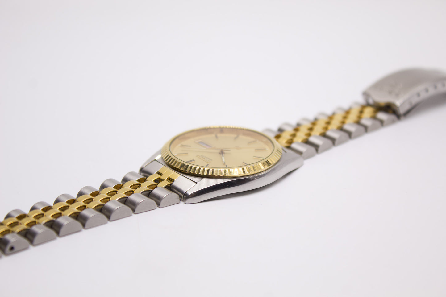 1989 Seiko SQ Baby Day-Date Men's Wrist-Watch
