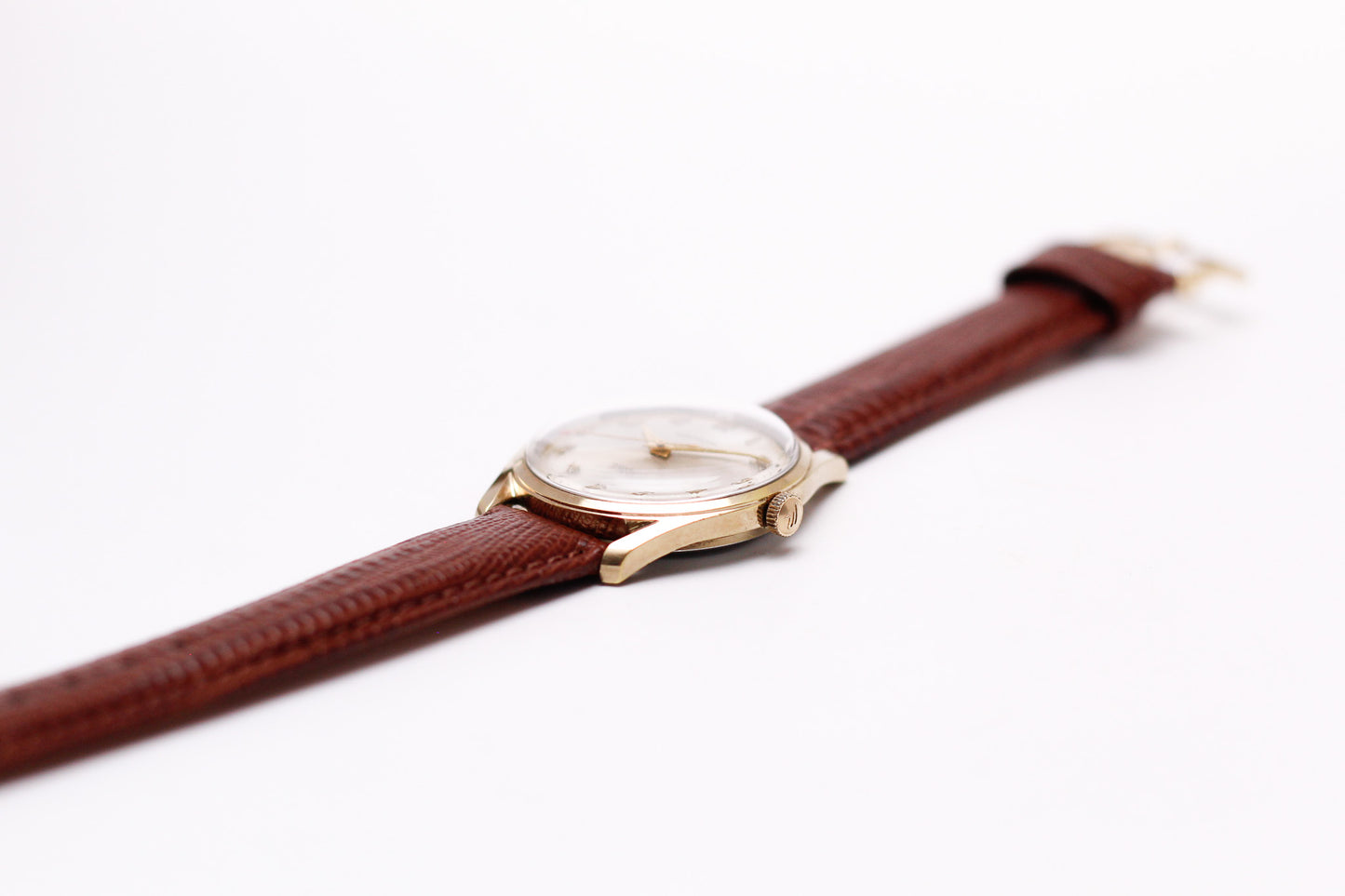 [Serviced] 1969 Waltham Mechanical Champagne Sunburst Dial Men's Wrist-Watch
