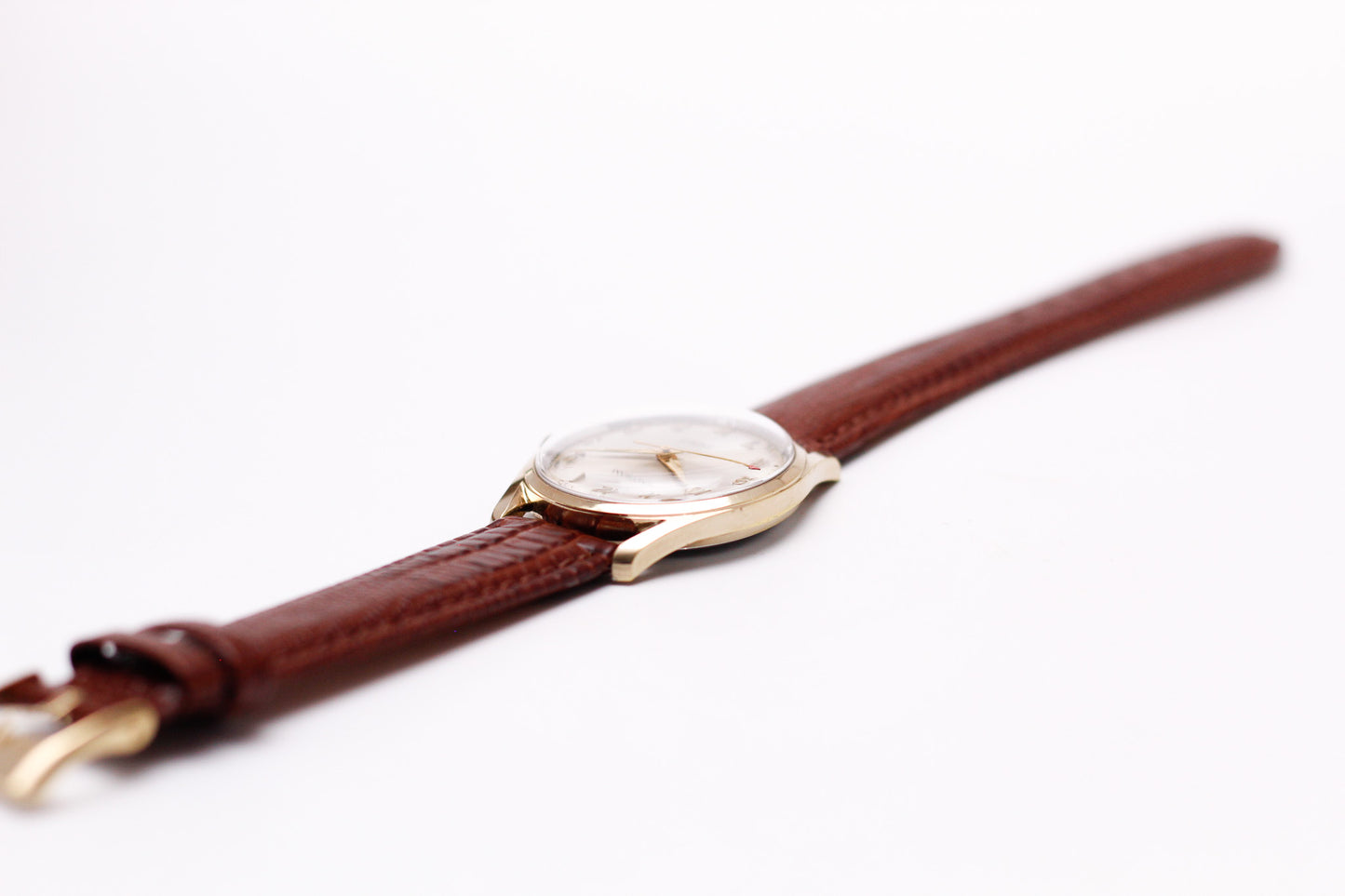 [Serviced] 1969 Waltham Mechanical Champagne Sunburst Dial Men's Wrist-Watch