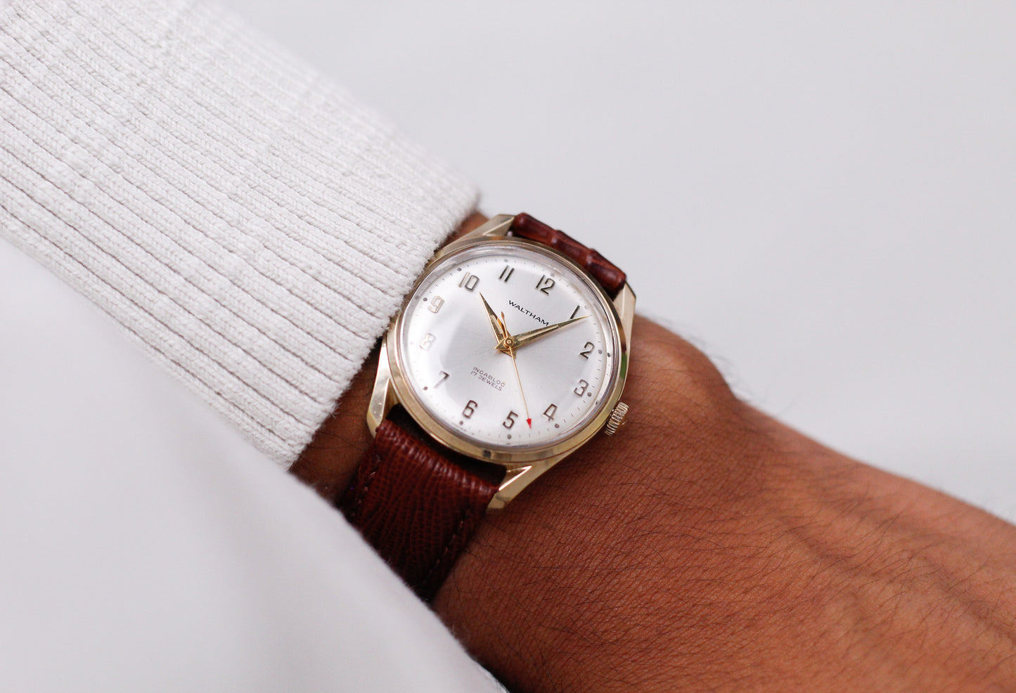 [Serviced] 1969 Waltham Mechanical Champagne Sunburst Dial Men's Wrist-Watch