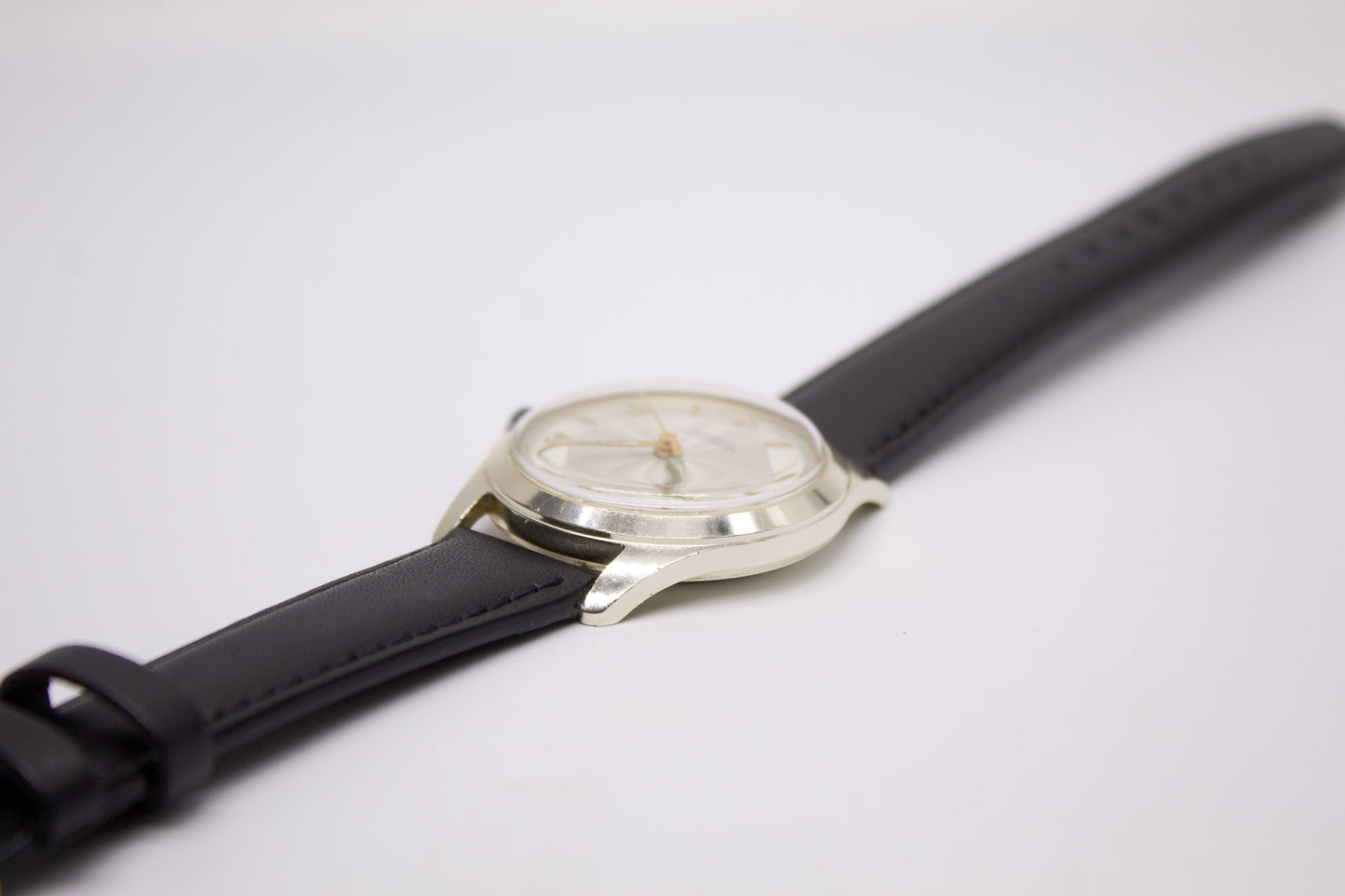 [Serviced] 1960s Saxony Mechanical Tri-Textured Dial Men's Wrist-Watch