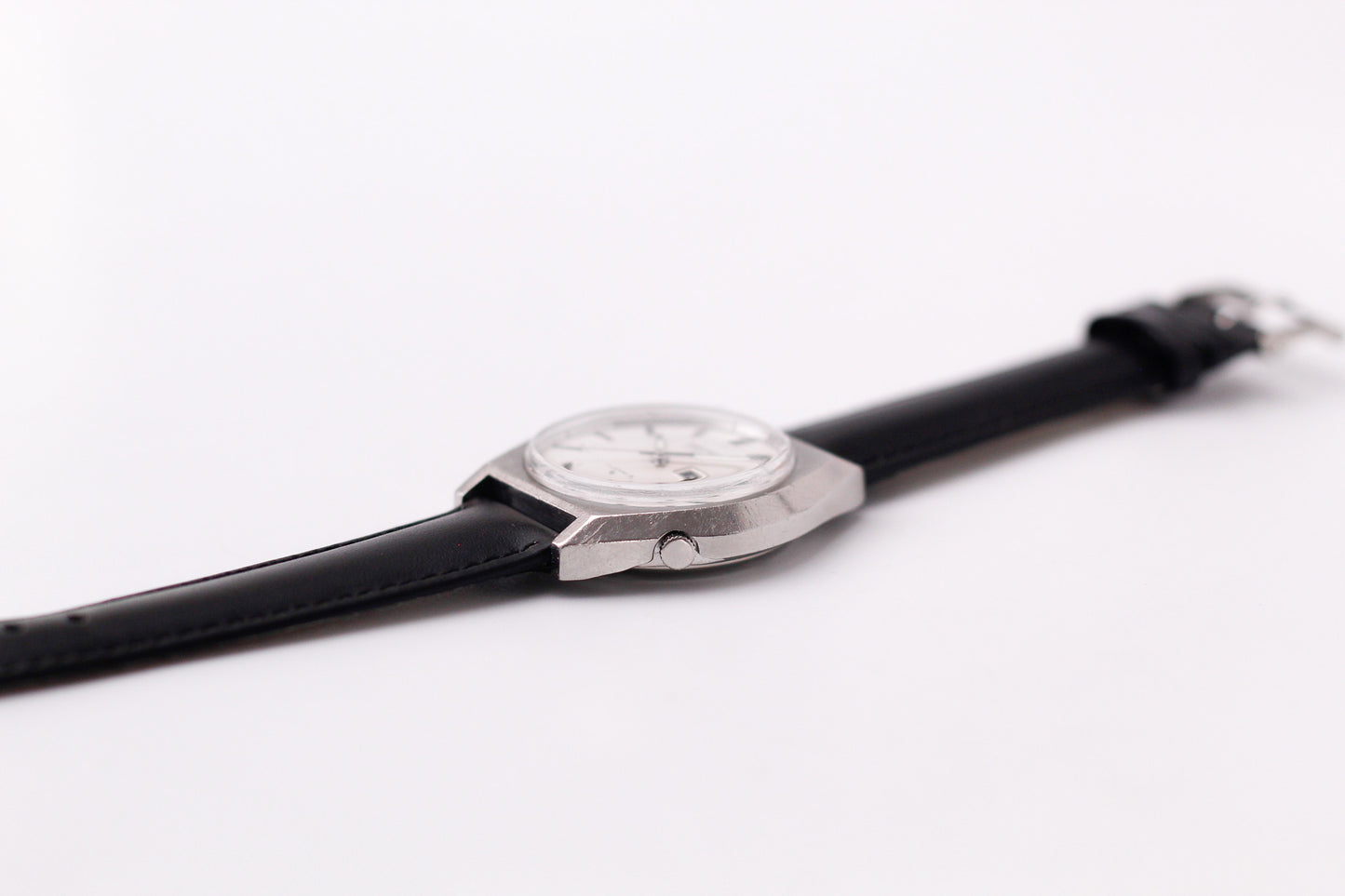 [Serviced] 1975 Seiko Automatic Textured White Dial Men's Wrist-Watch