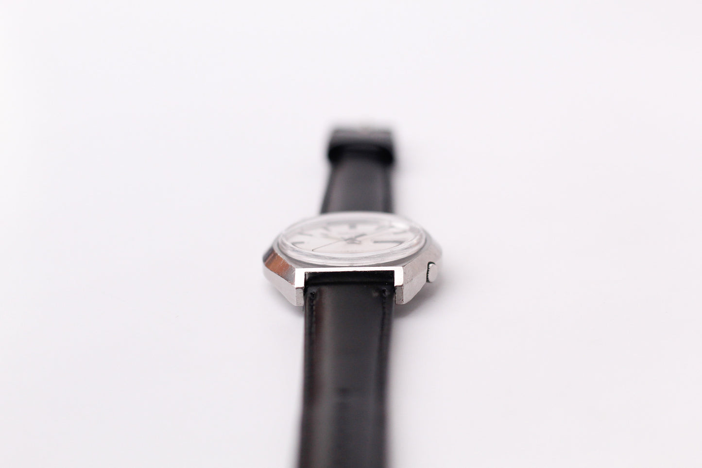 [Serviced] 1975 Seiko Automatic Textured White Dial Men's Wrist-Watch