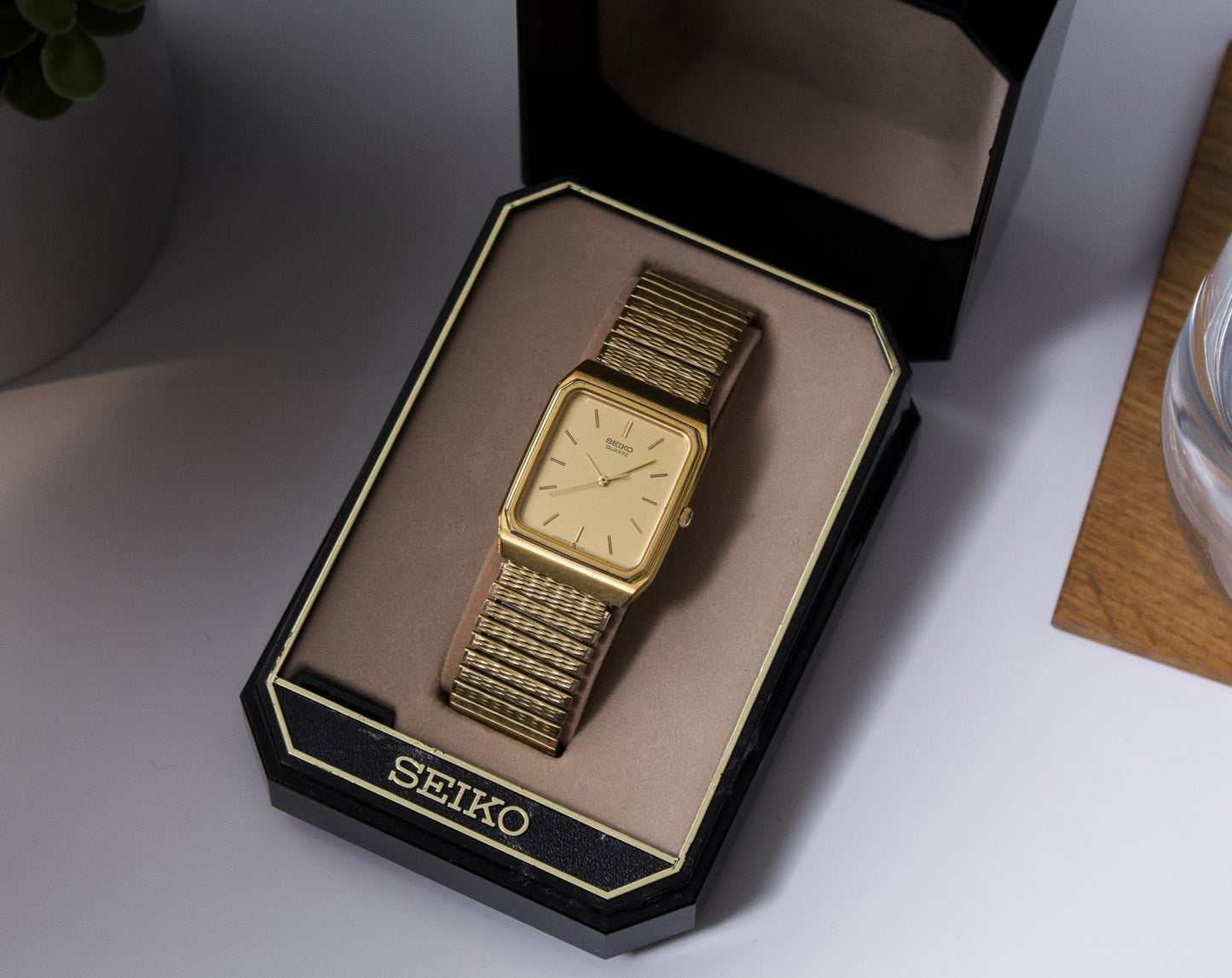 1985 Seiko Quartz Gold Toned Men's Watch W/Box