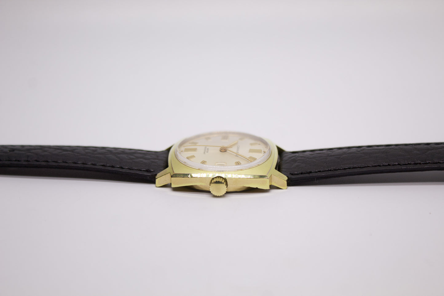 [Serviced] 1960s Caravelle Mechanical Silver Sunburst Dial Men's Wrist-Watch