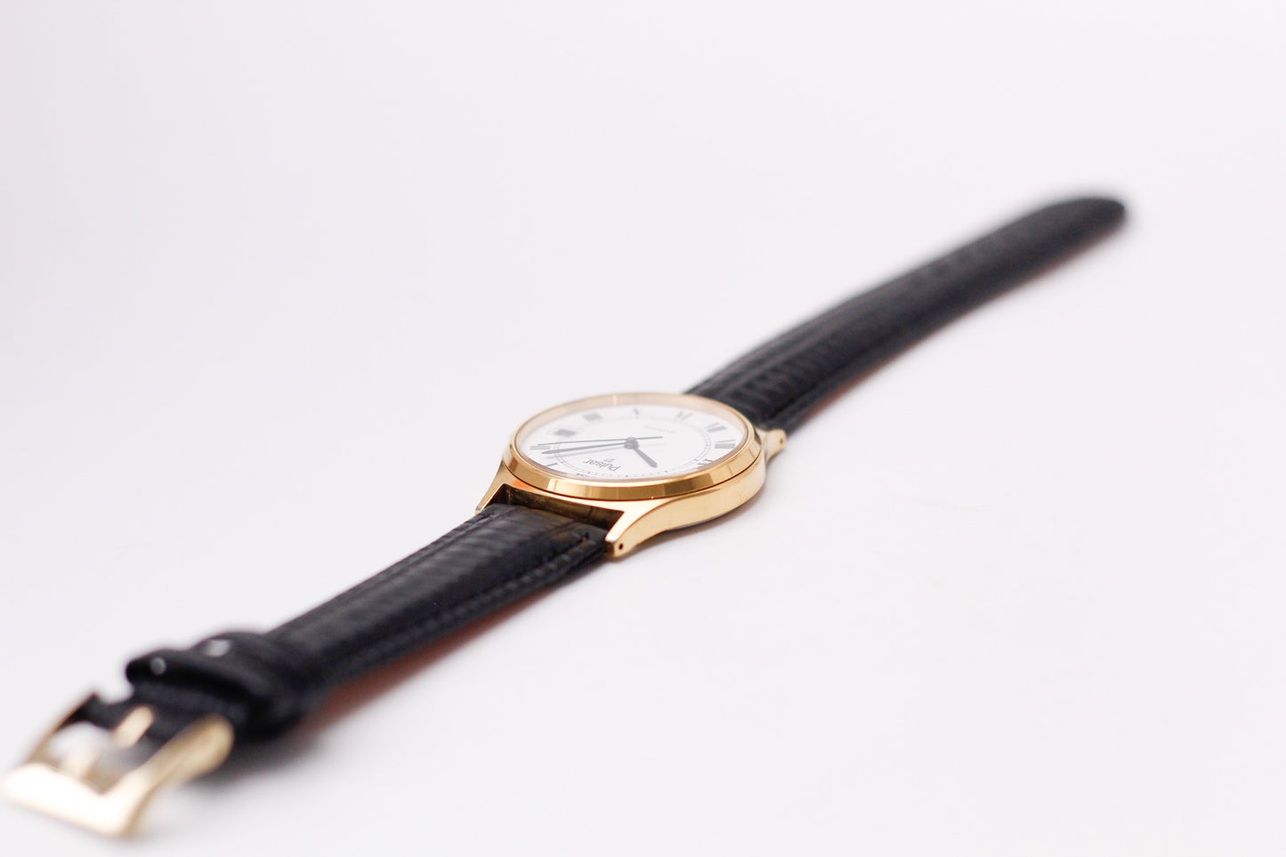1979 Pulsar Quartz Brilliant White Roman Dial Men's Wrist-Watch