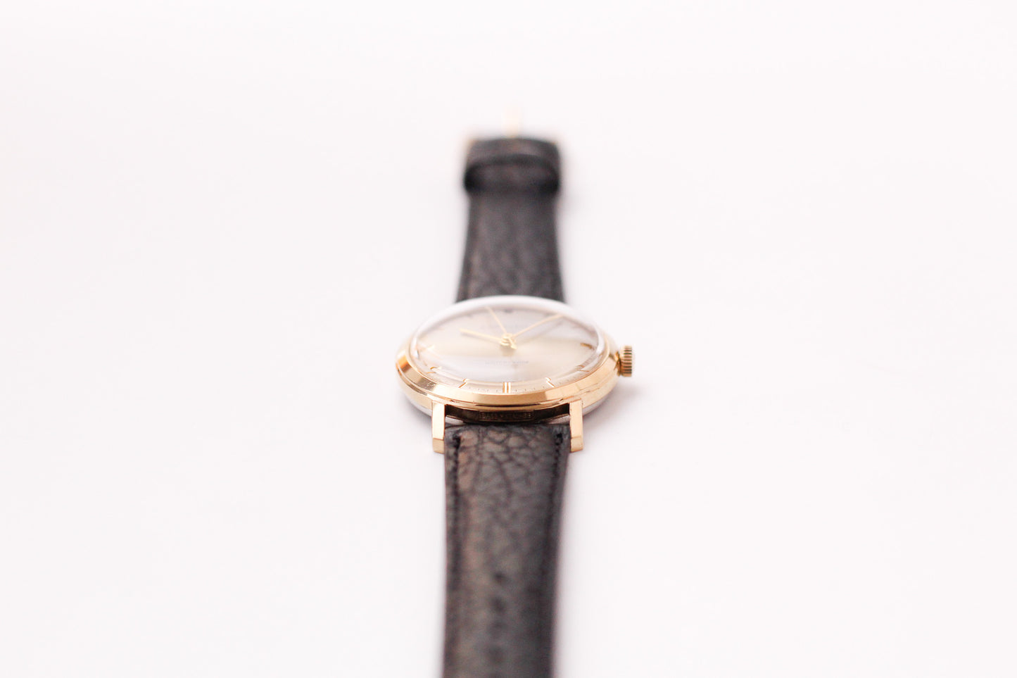 [Serviced] 1963 Caravelle Mechanical Caramel Sunburst Dial Men's Wrist-Watch