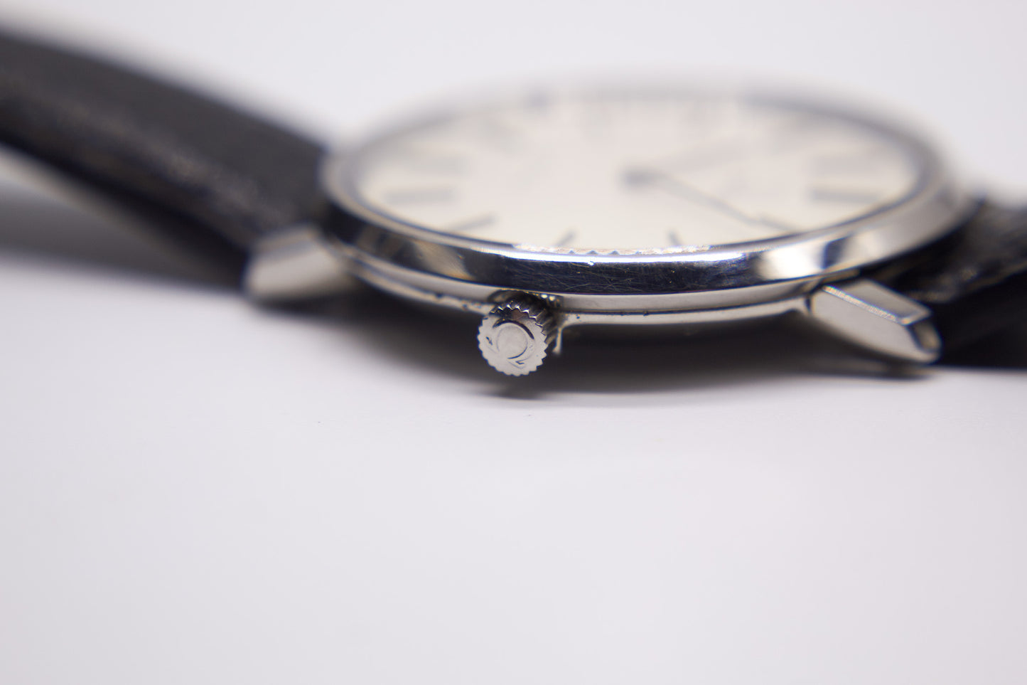 [Serviced] 1970s Omega De Ville Mechanical Straight Grain Silver Dial