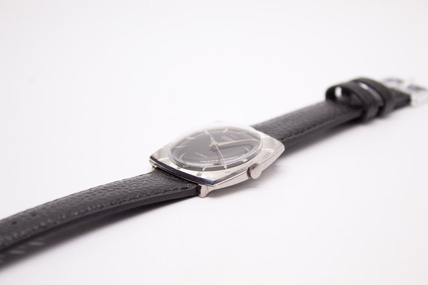 [Serviced] 1960s Waltham Mechanical Inky Black Dial Men's Wrist-Watch