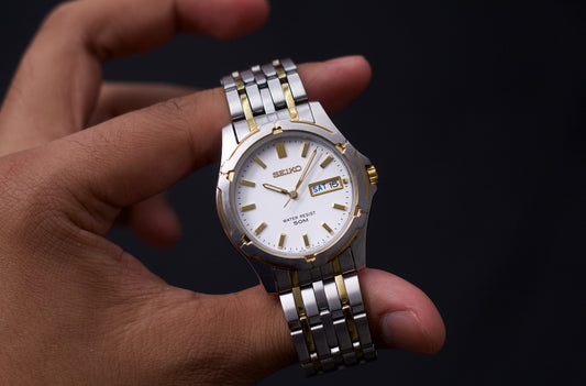 2000 Seiko Quartz Two Tone Men's Wrist-Watch