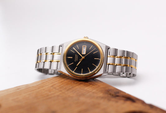 2000s Pulsar Quartz Inky Black Dial Two Tone Men's Wrist Watch