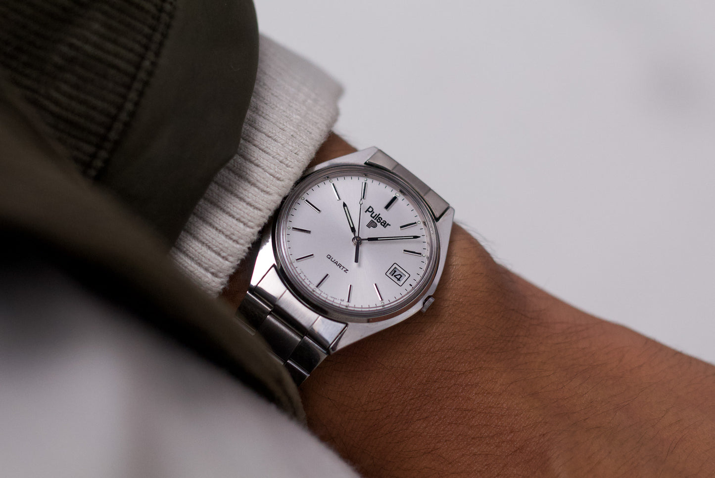 1995 Pulsar Quartz Silver Sunburst Dial Men's Wrist-Watch W/Tag