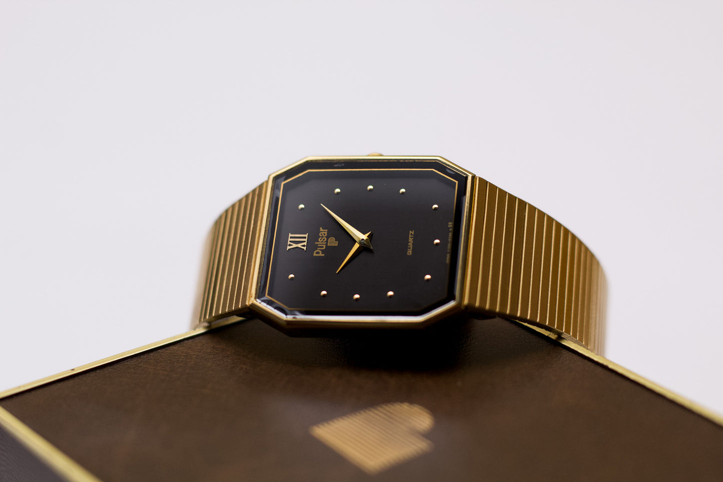 1994 Pulsar Quartz Straight Grain Black Dial Men's Wrist-Watch W/Box & Tag