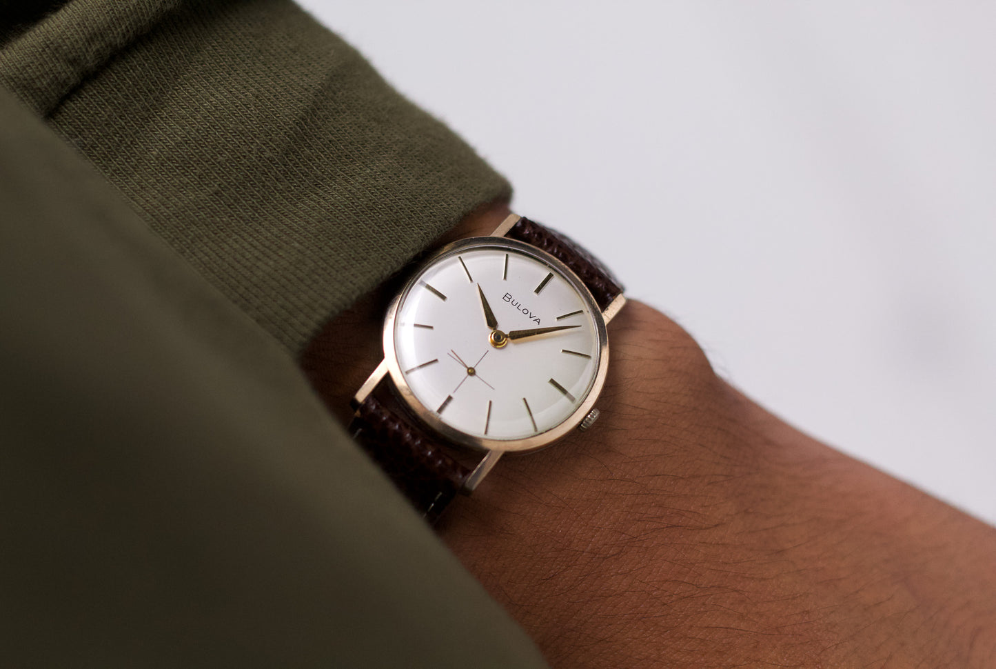 [Serviced] 1960s Bulova Mechanical 'Baby Calatrava' Cream White Dial Men's Wrist-Watch