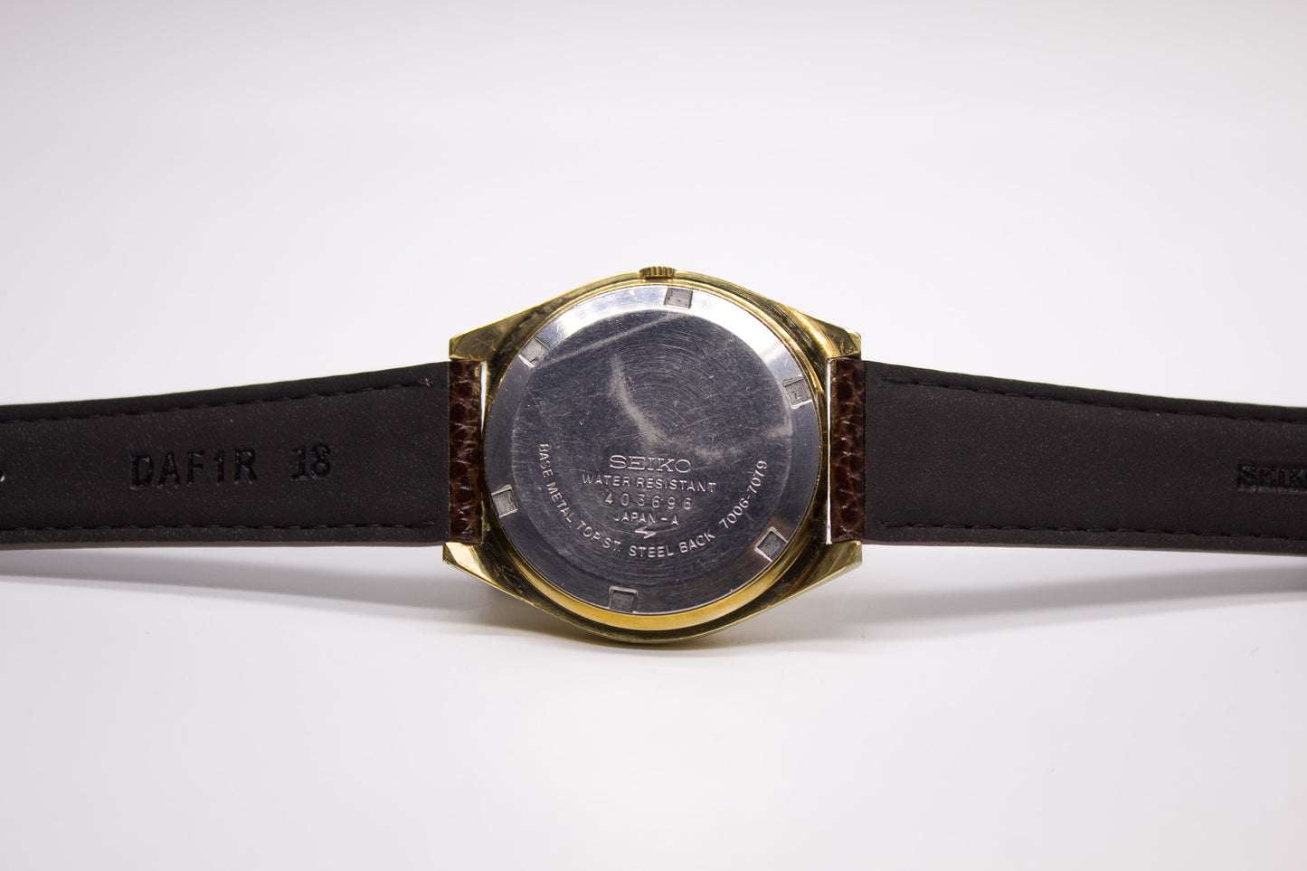 [Serviced] 1974 Seiko Automatic Golden Linen Dial Men's Wrist-Watch