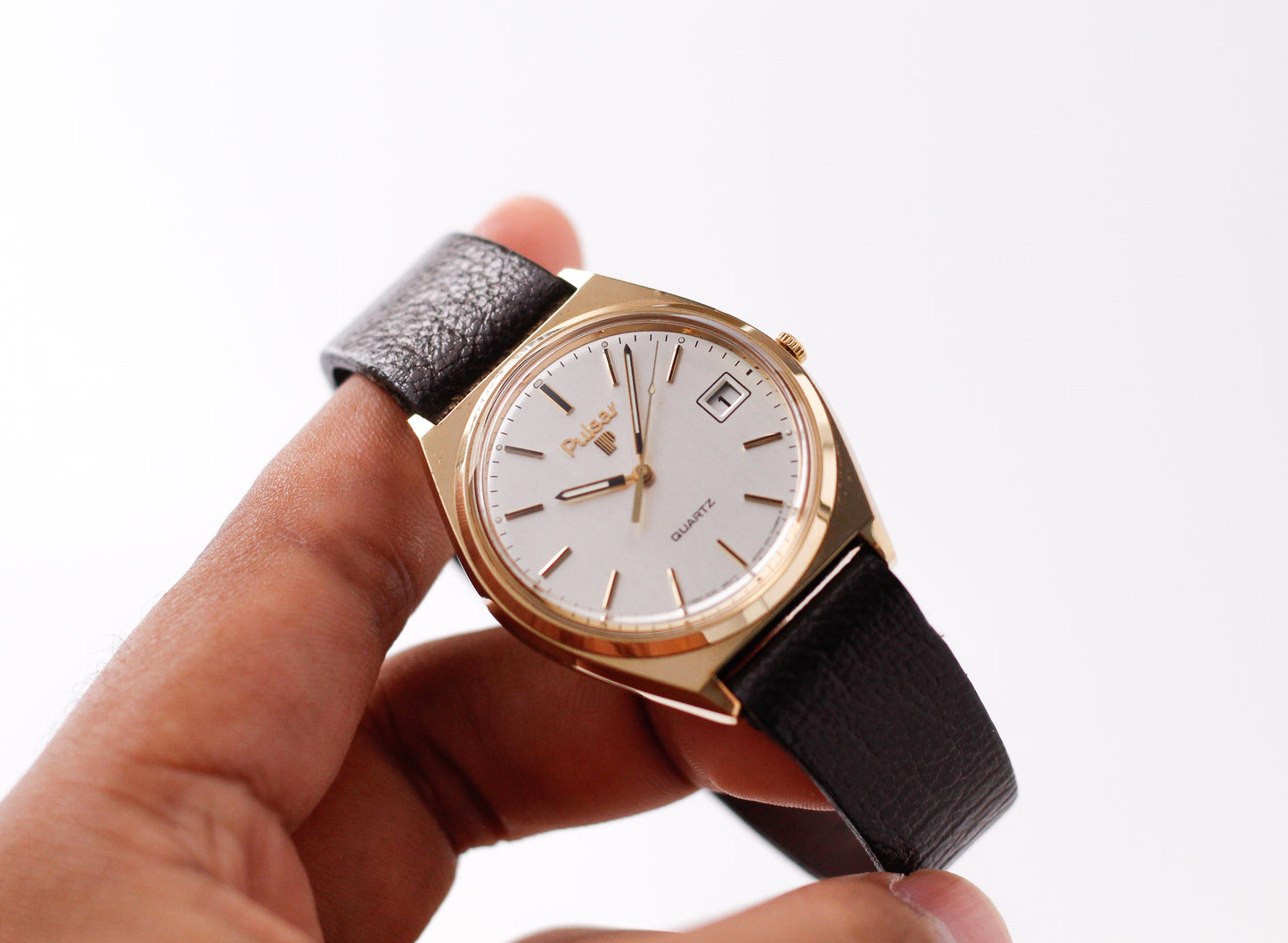 1982 Pulsar Quartz Straight Grain Silver Dial Men's Wrist-Watch