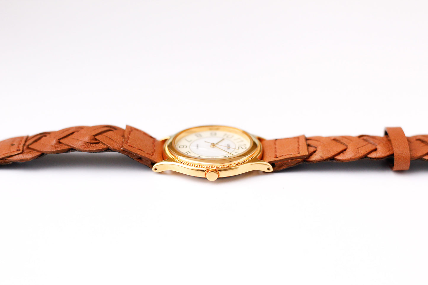 [Mint] 1990s Lorus Quartz Mother of Pearl Dial Ladies' Wrist-Watch
