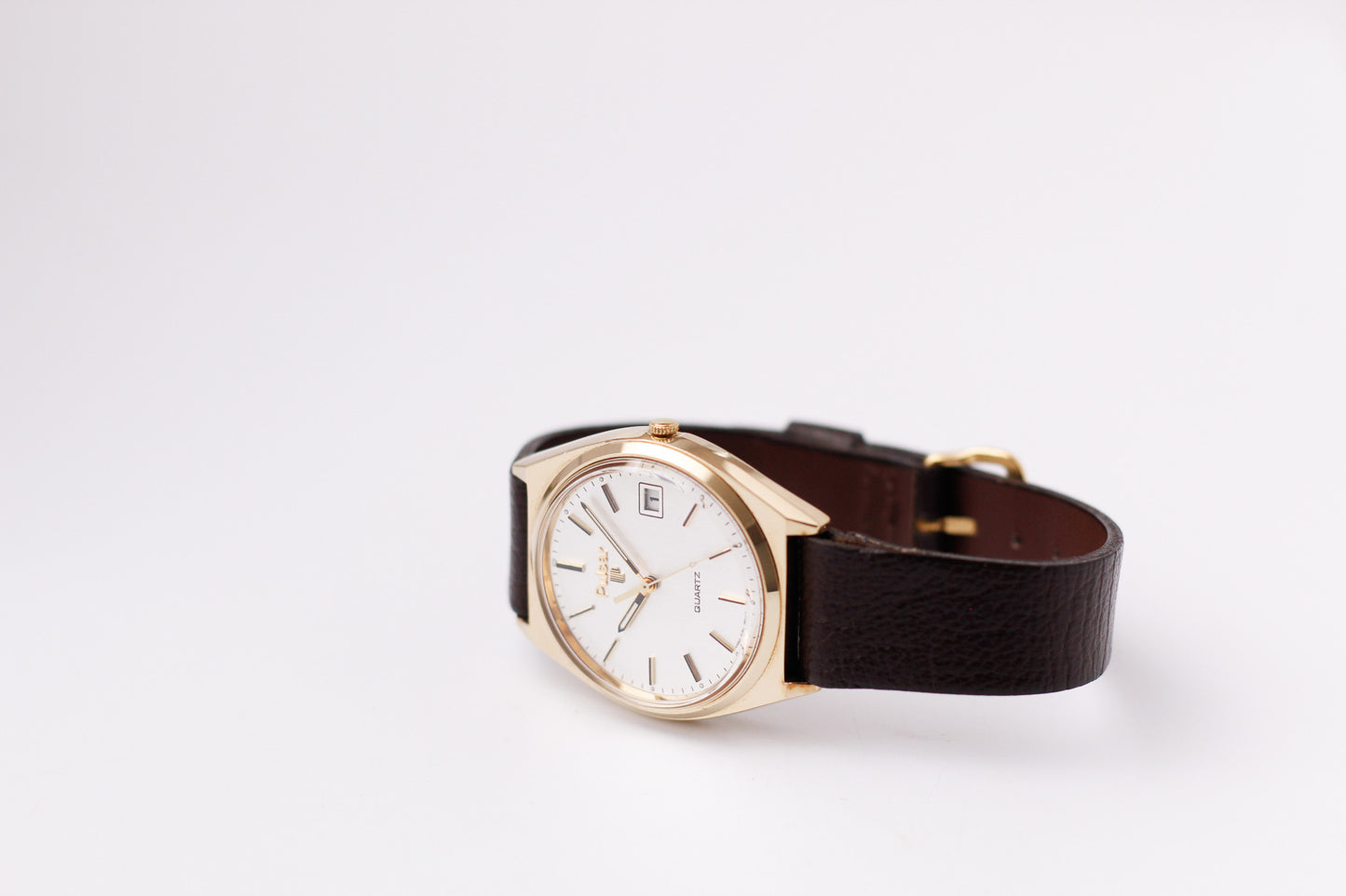 1982 Pulsar Quartz Straight Grain Silver Dial Men's Wrist-Watch