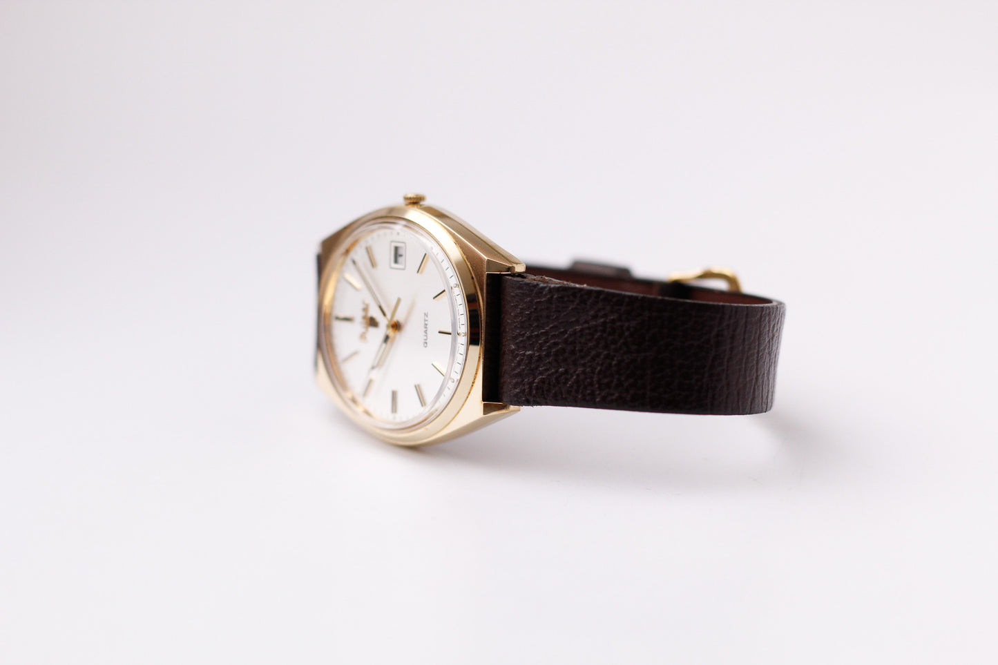 1982 Pulsar Quartz Straight Grain Silver Dial Men's Wrist-Watch