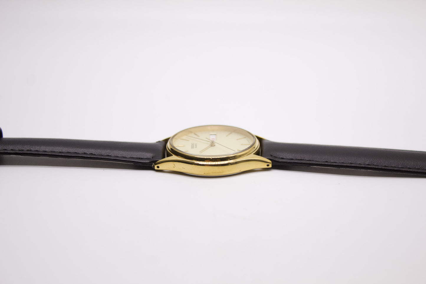1997 Seiko Quartz Warm Gold Toned Men's Dress Wrist-Watch