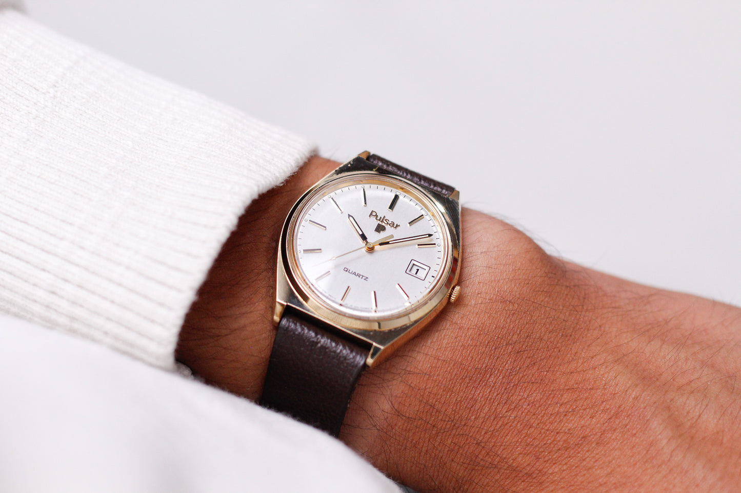 1982 Pulsar Quartz Straight Grain Silver Dial Men's Wrist-Watch