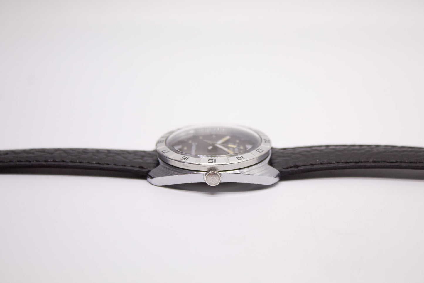 [Serviced] 1970s Timex Electronic Midnight Black Dial Dial Men's Wrist-Watch