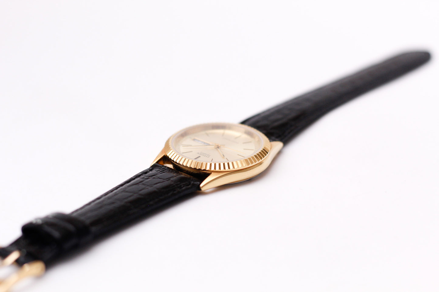 1998 Citizen CQ 'Baby Day-Date' Golden Sunburst Dial Men's Wrist-Watch