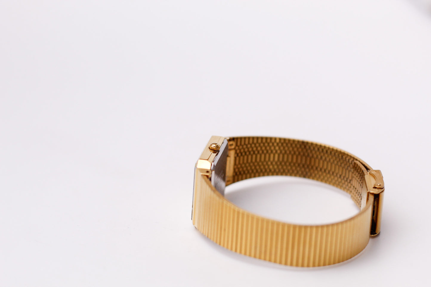 1993 Citizen Quartz Golden 'Tank' Men's Wrist-Watch