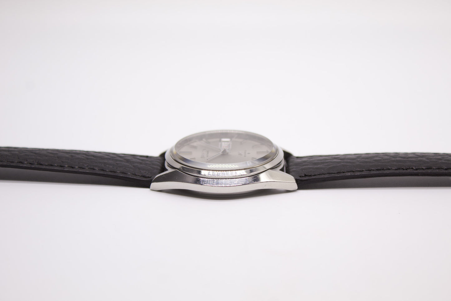 [Serviced] 1971 Seiko Lord-Matic Golden Gray Sunburst Dial Men's Wrist-Watch