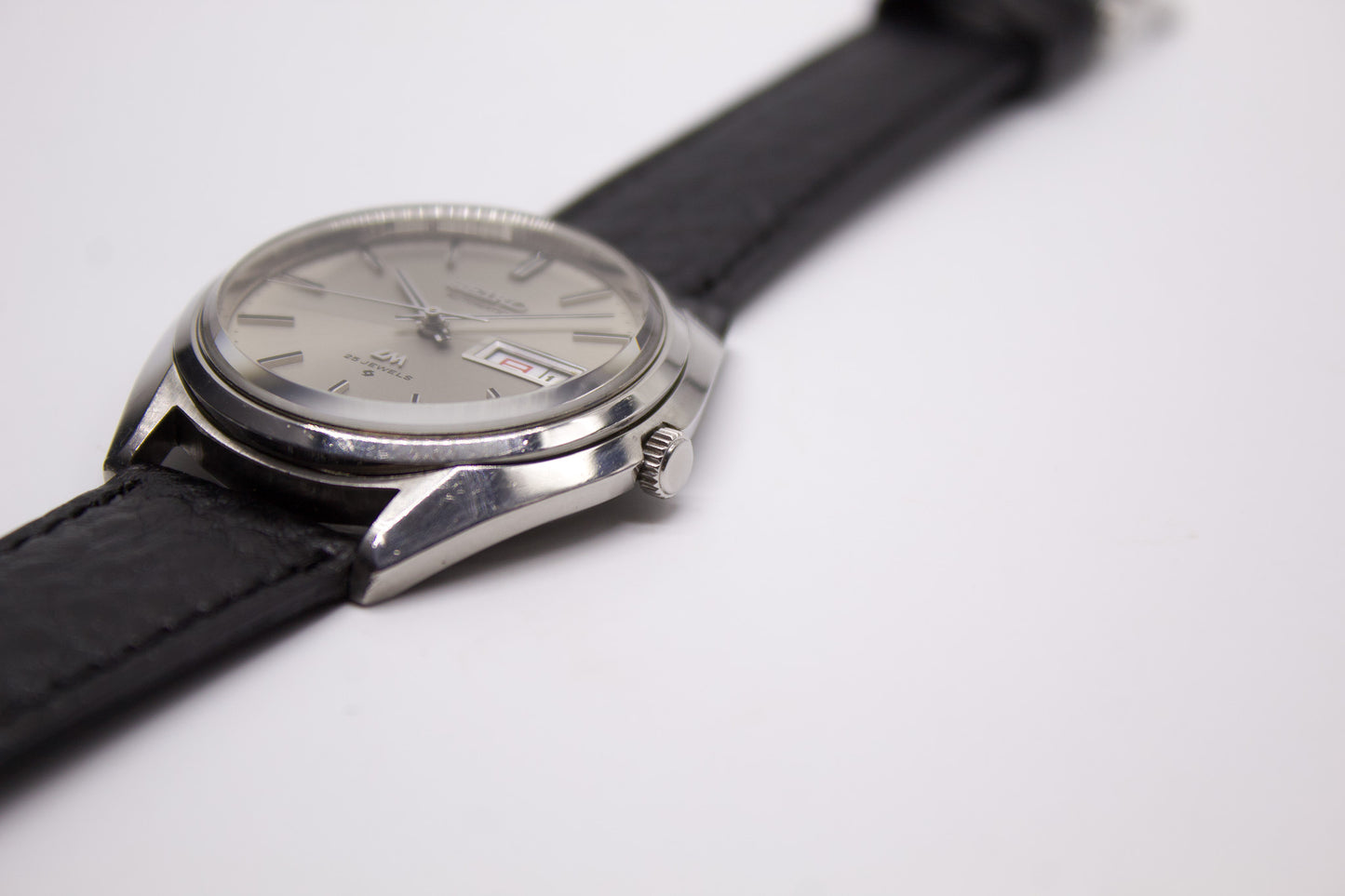 [Serviced] 1971 Seiko Lord-Matic Golden Gray Sunburst Dial Men's Wrist-Watch