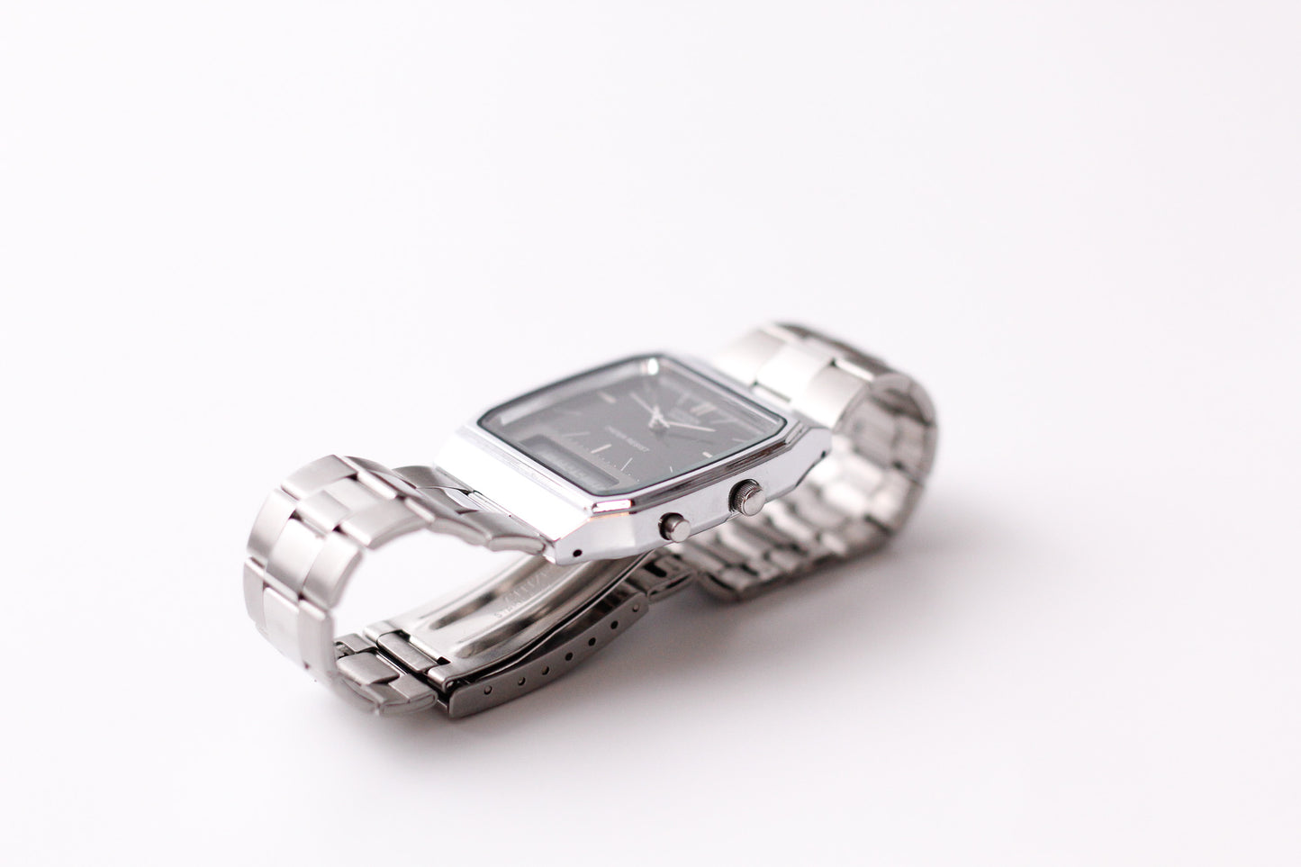 1996 Citizen Quartz Ana-Digi Straight Grain Gray Dial Men's Wrist-Watch